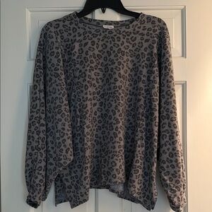 Peach Love California Charcoal Leopard Top